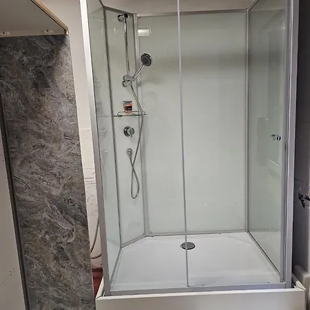Privat Grosse -mars- Mit Gemeinsamer Kueche Und Bad In Altstadt Гостевой дом 3*