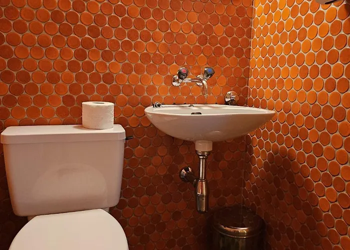 Privat Grosse -mars- Mit Gemeinsamer Kueche Und Bad In Altstadt 3*