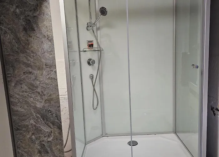 Privat Grosse -mars- Mit Gemeinsamer Kueche Und Bad In Altstadt بيت ضيافة 3*